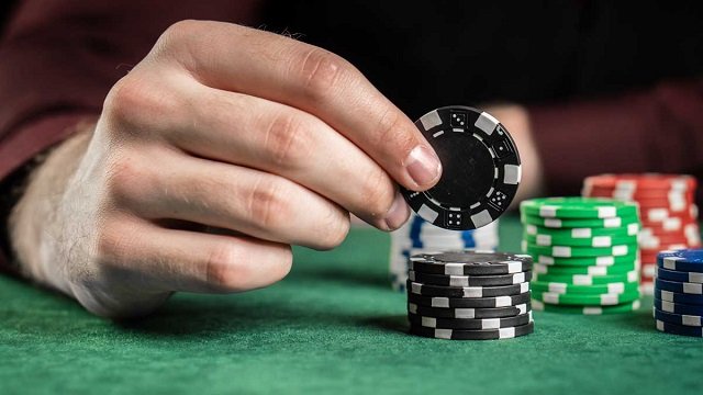 Check trong Poker là gì? Check trong Poker là gì?
